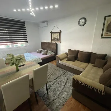 Apartment Zig-Lana Apartments Near Old Brige *